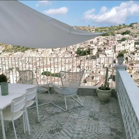 Terrazza Con Vista 'casa Ziicedda' Hébergement de vacances Modica